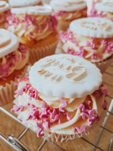 Load image into Gallery viewer, Hen party cupcake collection