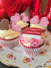 Load image into Gallery viewer, Limited edition: Valentine's Day Cupcakes Made For Two