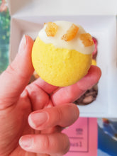 Load image into Gallery viewer, MACARONS
