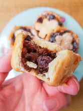 Load image into Gallery viewer, Christmas Mince Pies
