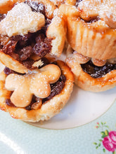 Load image into Gallery viewer, Christmas Mince Pies
